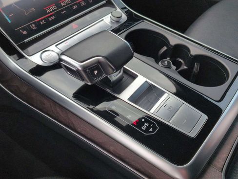 Used 2020 Audi Q7 3.0T Prestige w/ Prestige Package image 33