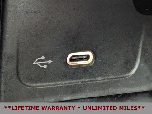 Used 2023 Mercedes-Benz C 300 Sedan image 24