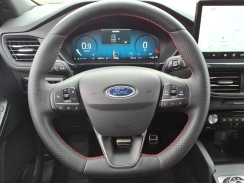 Used 2023 Ford Escape ST-Line Elite AWD/4WD image 13