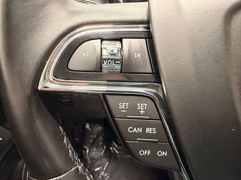 Used 2023 Lincoln Nautilus Reserve image 28