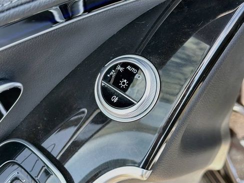 Used 2023 Mercedes-Benz S 580 4MATIC Sedan image 43