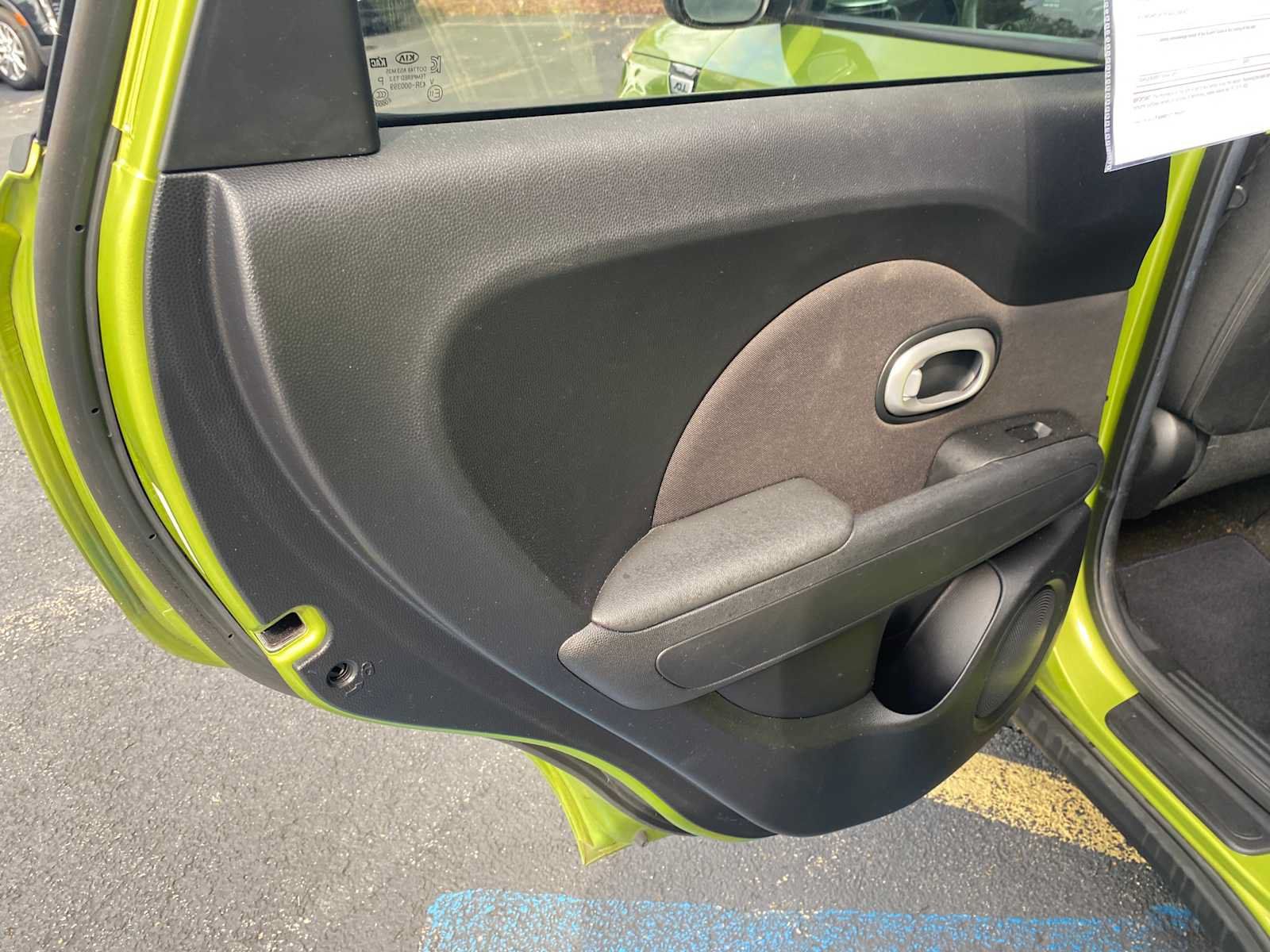 Used 2016 Kia Soul + FWD image 27