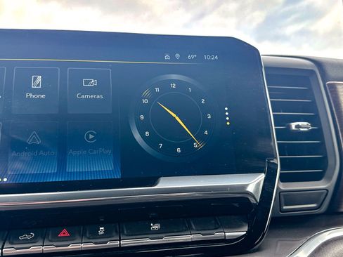 Certified 2023 Chevrolet Silverado 1500 High Country w/ High Country Premium Package AWD/4WD image 29