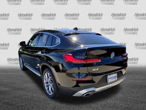 Certified 2025 BMW X4 xDrive30i image 8