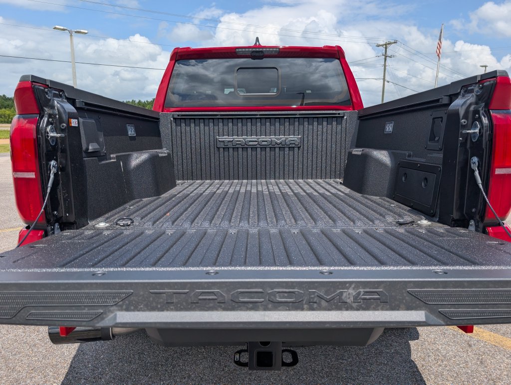 New 2026 Toyota Tacoma TRD Off-Road w/ TRD Off Road Premium Package AWD/4WD image 35