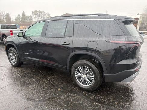 New 2026 Chevrolet Traverse LT w/ Driver Confidence Package FWD image 5