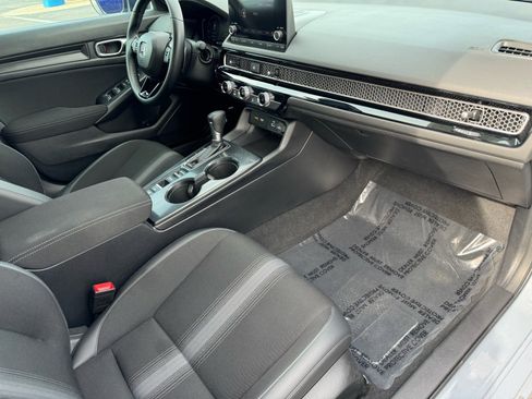 Used 2023 Honda Civic Sport image 13