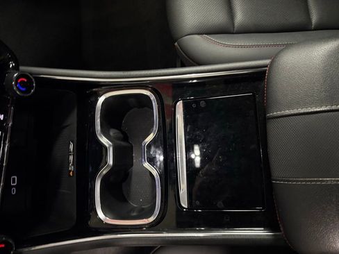 Used 2024 Chevrolet Traverse Z71 image 35