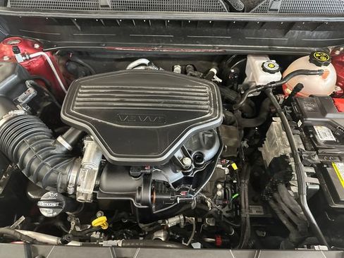 Used 2023 GMC Acadia SLT w/ Elevation Edition AWD/4WD image 35
