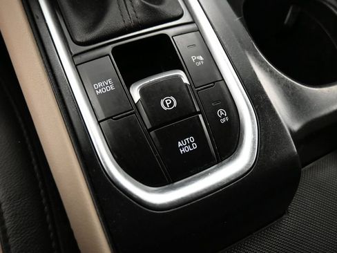 Used 2019 Hyundai Santa Fe Limited FWD image 14