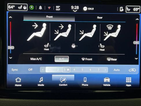 Used 2025 Chrysler Pacifica Select FWD image 65