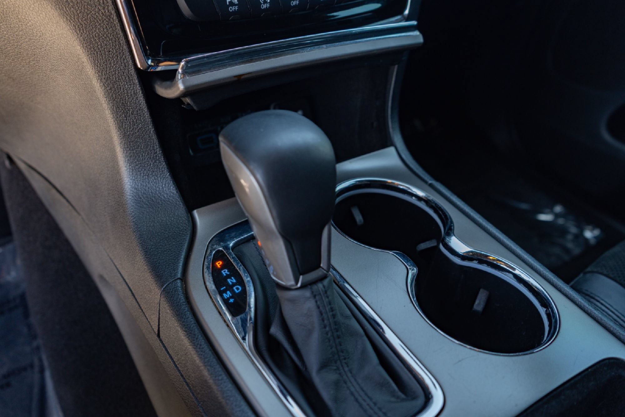 Used 2019 Jeep Grand Cherokee Altitude RWD image 15