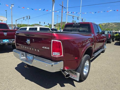Used 2018 RAM 3500 Laramie Longhorn w/ Longhorn Southfork Package AWD/4WD image 3