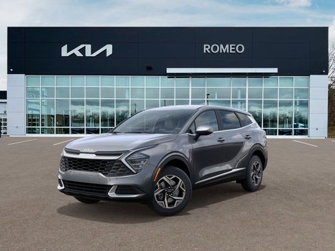 New 2025 Kia Sportage LX image 1