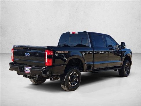 Certified 2024 Ford F250 Lariat w/ Lariat Ultimate Package image 5