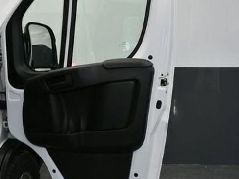 Used 2023 RAM ProMaster 2500 FWD image 9