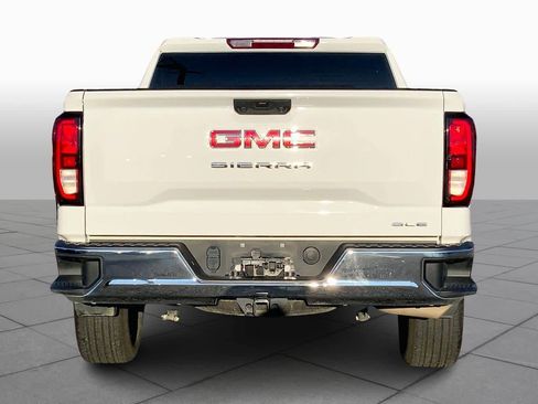 Used 2024 GMC Sierra 1500 SLE image 4