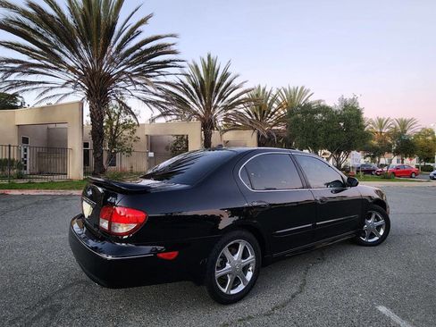 Used 2004 INFINITI I35 w/ Navigation Pkg image 7