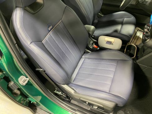 Certified 2025 MINI Cooper S image 17