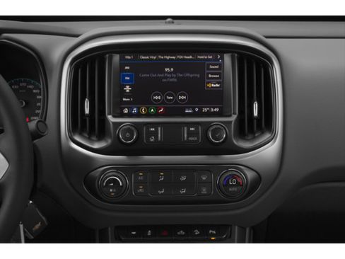 Used 2021 Chevrolet Colorado Z71 w/ Safety Package AWD/4WD image 7