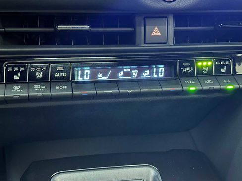 Certified 2025 Toyota Crown Signia w/ Advanced Technology Package AWD/4WD image 15