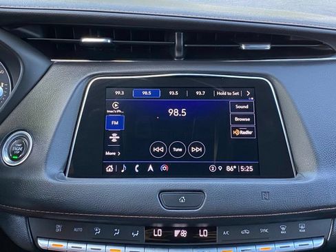 Used 2021 Cadillac XT4 Sport w/ Sun And Sound Package AWD/4WD image 17