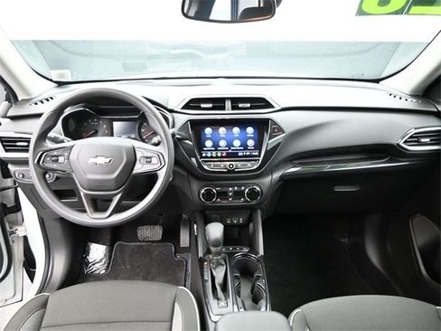 Used 2023 Chevrolet TrailBlazer LT w/ Convenience Package image 11