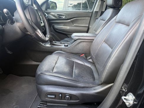 Used 2018 GMC Acadia SLT AWD/4WD image 9