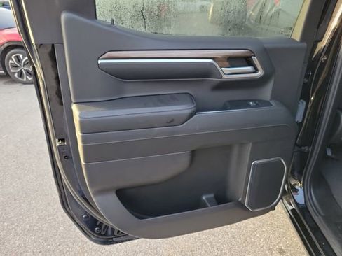 Used 2024 Chevrolet Silverado 1500 RST image 28