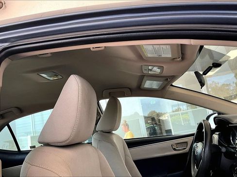 Used 2014 Toyota Corolla LE FWD image 27