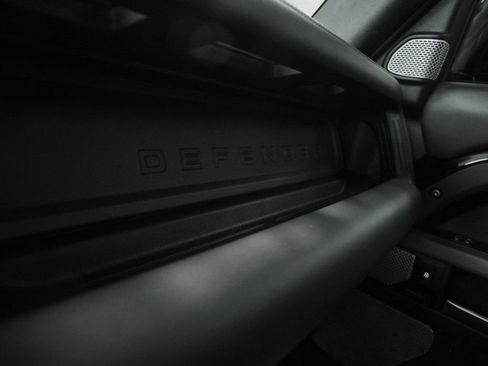 Used 2023 Land Rover Defender 130 X AWD/4WD image 21