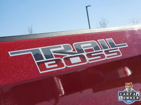 Used 2020 Chevrolet Silverado 1500 LT Trail Boss image 16