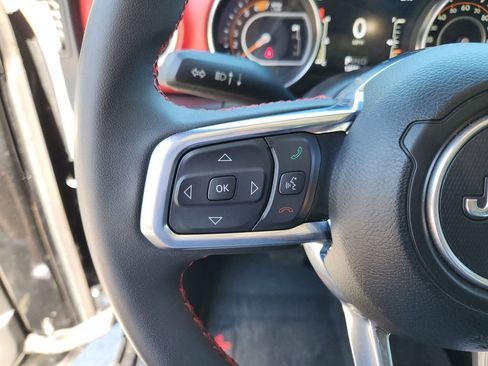 Used 2023 Jeep Wrangler Unlimited Rubicon image 27