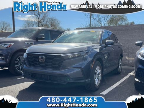Used 2025 Honda CR-V LX image 1