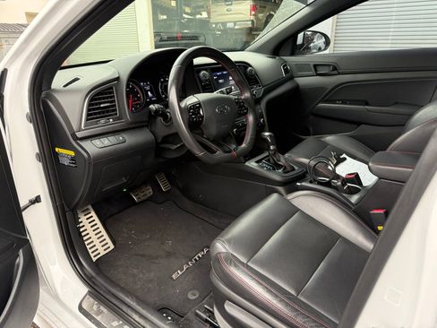 Used 2018 Hyundai Elantra Sport image 5