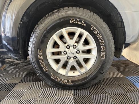 Used 2014 Nissan Frontier SV AWD/4WD image 38