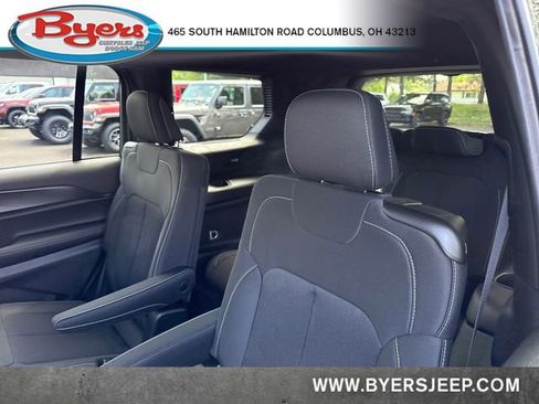 New 2025 Jeep Grand Cherokee L Laredo w/ Luxury Tech Group I image 5