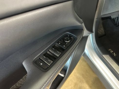 Used 2025 Lexus RX 350 FWD w/ Technology Package image 12