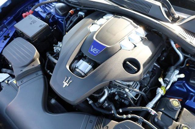 Used 2022 Maserati Ghibli Modena RWD image 27