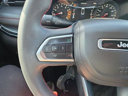 Used 2022 Jeep Compass Trailhawk AWD/4WD image 22
