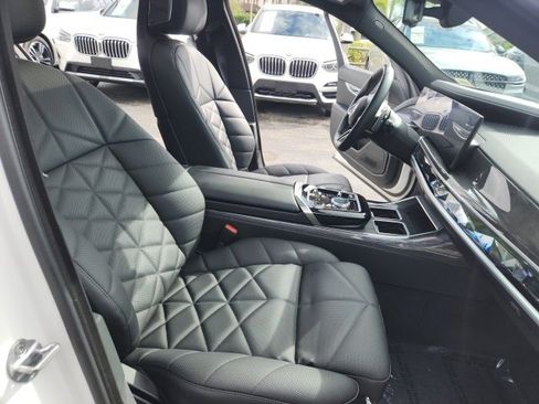 Used 2023 BMW 740i 740i w/ Parking Assistance Package image 24