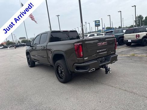 Used 2023 GMC Sierra 1500 AT4 w/ AT4 Preferred Package AWD/4WD image 5