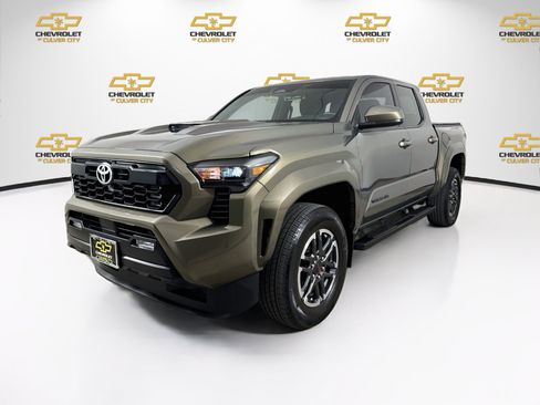Used 2024 Toyota Tacoma TRD Sport RWD image 3