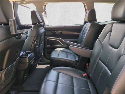 Used 2022 Kia Telluride EX w/ EX Premium Package FWD image 20