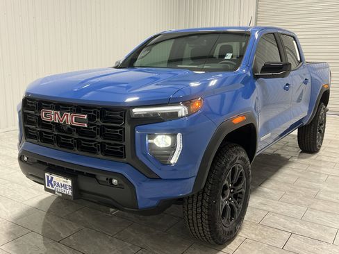 New 2025 GMC Canyon Elevation w/ Convenience Package image 1