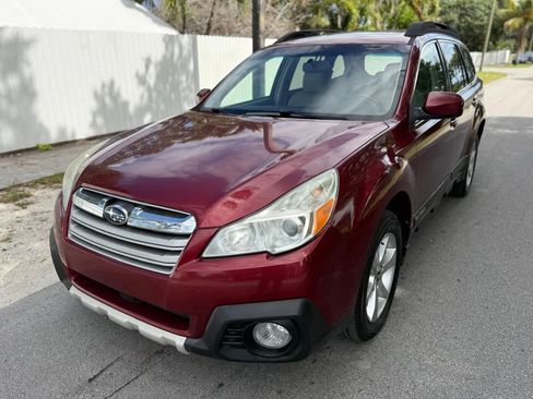 Used 2014 Subaru Outback 2.5i Limited AWD/4WD image 4