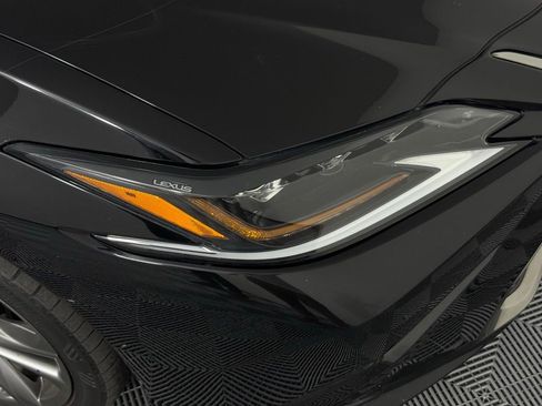Used 2019 Lexus ES 350 F Sport w/ Accessory Package 2 FWD image 11