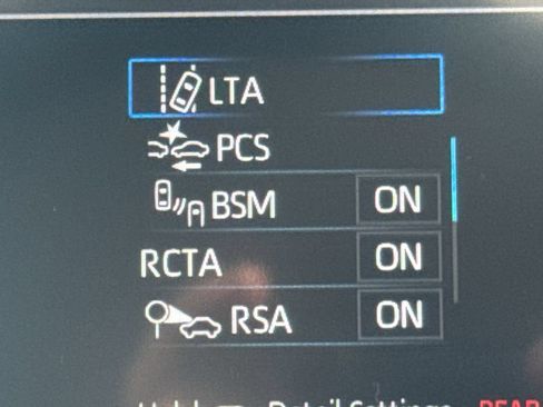 Used 2025 Toyota RAV4 XLE AWD/4WD image 19