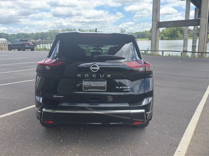 Used 2024 Nissan Rogue Platinum w/ Platinum Premium Package