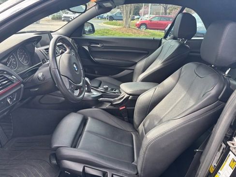 Used 2016 BMW 228i Convertible image 3